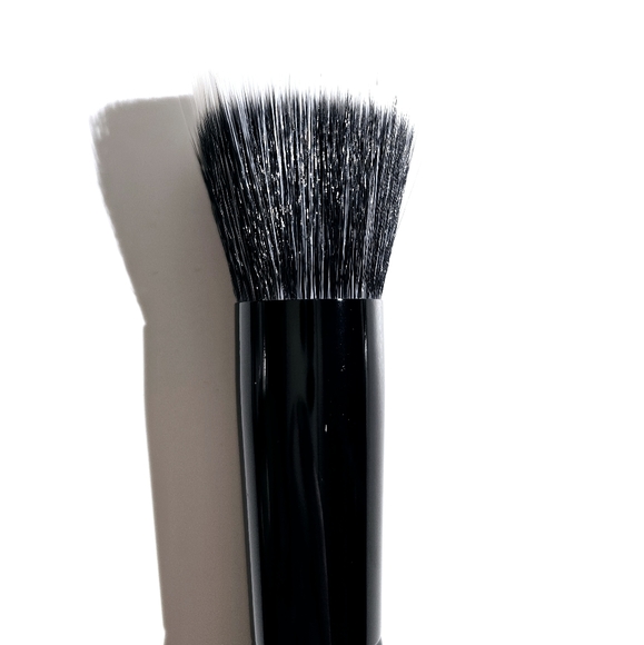 Sara Adams Cosmetiques Round Foundation brush #19 New - Picture 4 of 6